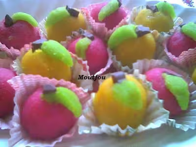 Fruits en pâte d'amande fourrés