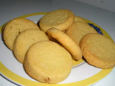 Sablés bretons (recette de flore88) par doudouce02