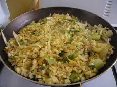 Poêlée de blé au poireau et oignons