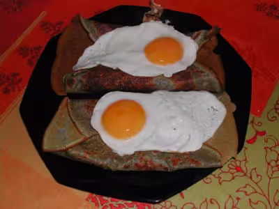 Crêpes aux lentilles vertes et jambon au gruyère