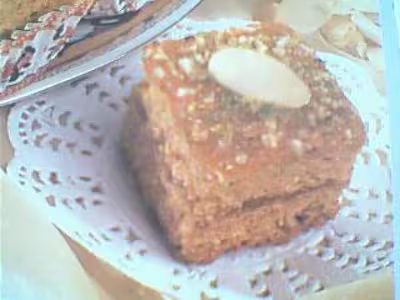 Carrés d'amandes à la confiture