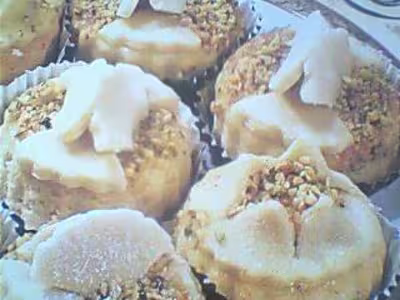 Gâteaux à la pâte d'amandes et aux pistaches