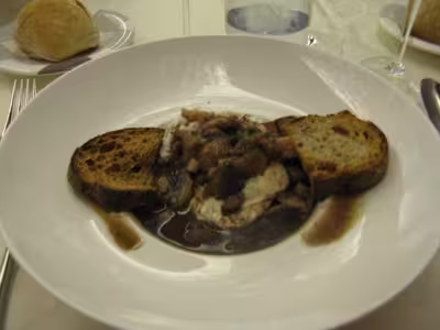 Oeufs en meurette