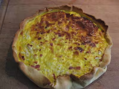 Tarte lardons fumés crème fraiche et feta