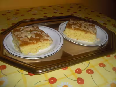Besboussa (gâteau à la semoule)