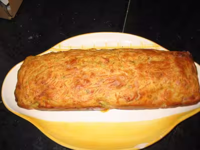 Cake salé aux carottes et lardons