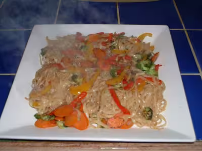 Nouilles sautées aux poivrons