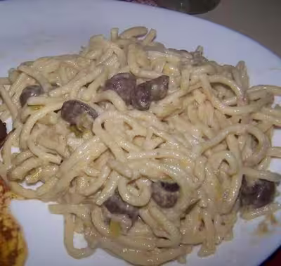 Spätzles aux légumes avec de la crème