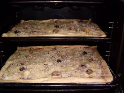Pizza avec pâte à pain à ma façon