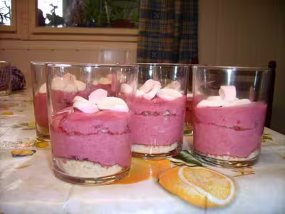 Verrines à la mousse de framboises