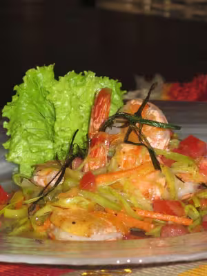 Camarons aux légumes, sauce à l'orange vanillée