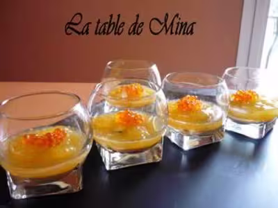 Huitres à la crème de crustacés et gelée d'ananas