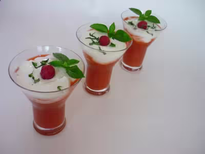 Thermomix: Soupe de fraises, framboises au basilic