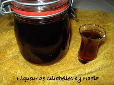 Liqueur de mirabelles aux sucre et alcool