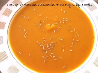 Potage de potiron parfumé au cumin et au thym
