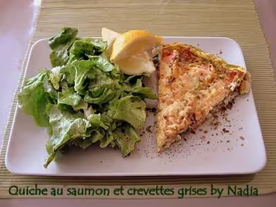 Quiche au saumon et crevettes grises