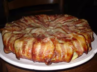 Gâteau de pommes de terre au lard