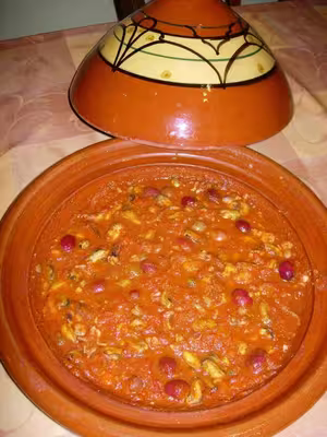 Tajine de fruits de mer et olives