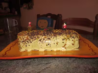 Bûche Chocolat Pistache avec Crème Mouseline au Beurre