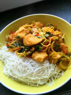 Recette WW: Nouilles au poulet et légumes wok (PP)