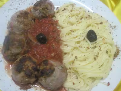 Boulettes de viandes , sauce tomates