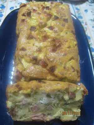 Cake au fromage de chèvre et dés de jambon