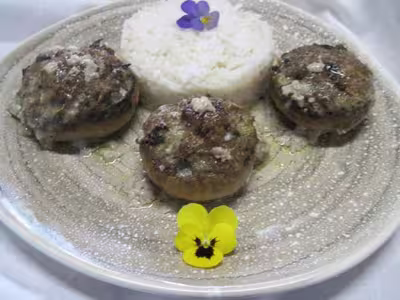 Champignons farcis et basilic rouge
