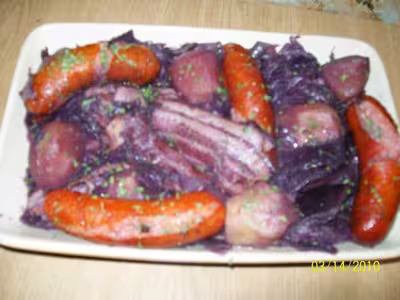 Chou rouge aux saucisses de montbéliard