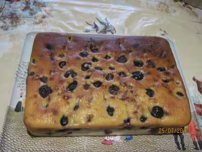 Clafoutis aux cerises noires à la crème fraiche