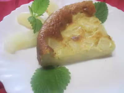 Clafoutis aux poires au sirop et sucre vanillé
