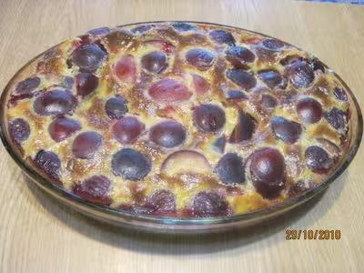 Clafoutis aux prunes rouges