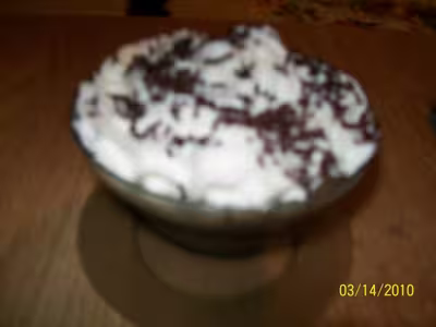 Compote de fruits à la chantilly