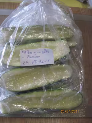 Congélation de petites courgettes