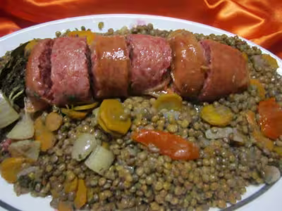 Cotechino.(saucisse italienne). aux lentilles
