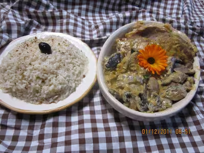 Côtelettes de porc aux champignons crème moutarde