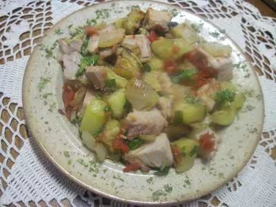 Courgettes rissolées et cubes de porc