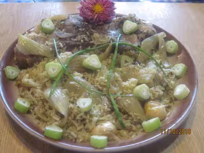Épaule de porc à l'os au fenouil et riz