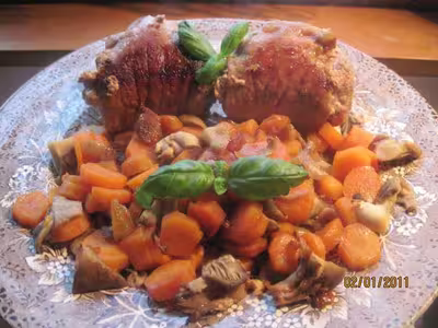 Escalopes de jambon farcies et légumes