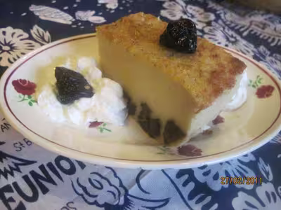 Far Breton aux Pruneaux Caramélisés