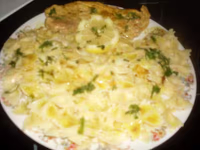 Farfalles et escalopes de jambon à la sauce cobombo