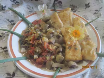 Filets de perche frits aux légumes