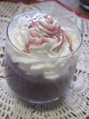 Gâteau à la polenta et cassis