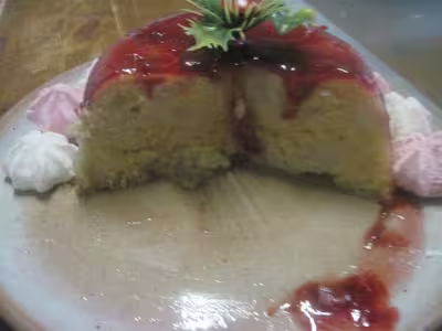 Gâteau aux poires,nappage framboises