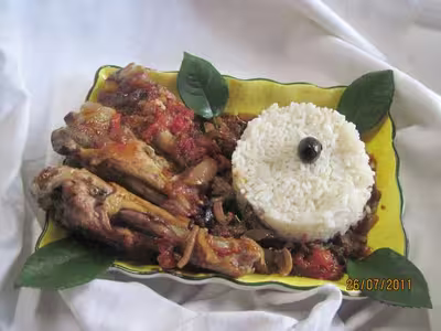 Canard aux tomates, olives et soja