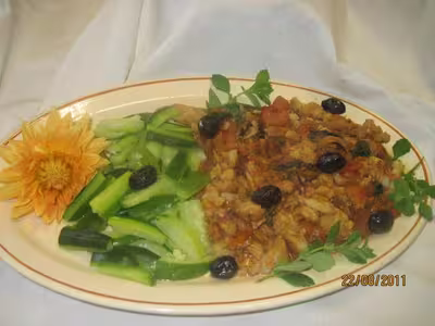 Morue à la sauce tomate, basilic et courgettes