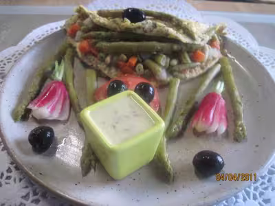 Omelette garnie aux petits légumes