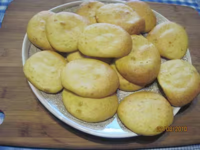 Petits gâteaux au lait tourné caillé à la cannelle
