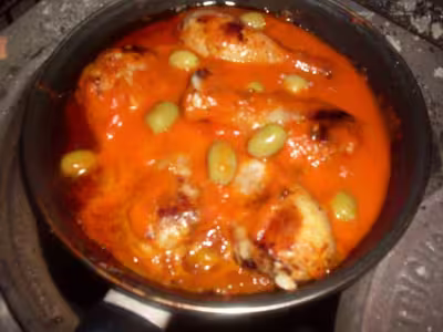 Pilons de poulet, sauce tomate