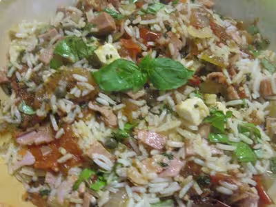 Riz à la charcuterie au basilic cuit