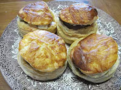 Rognons de porc en croûtes au vin rouge et aux aromates